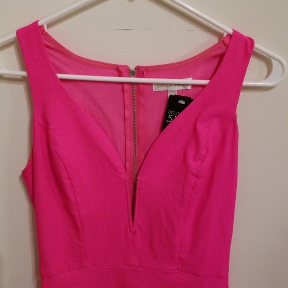 SOLD! pink bodycon mini dress w plunge necklineNWT - Picture 3 of 7